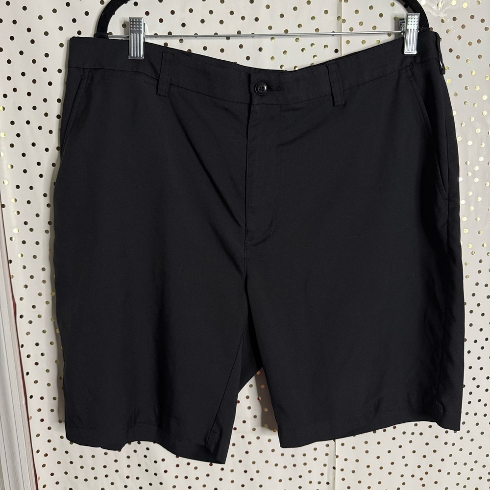 Roundtree & Yorke Black Flat Front Shorts